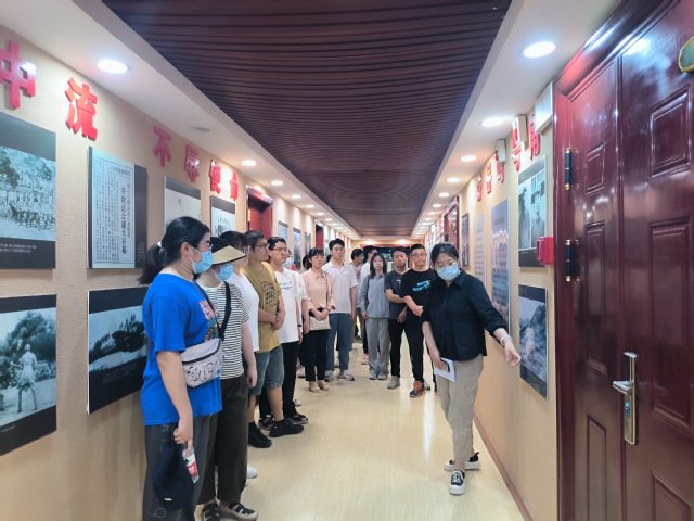 继续了解此次活动以“加强党性修养