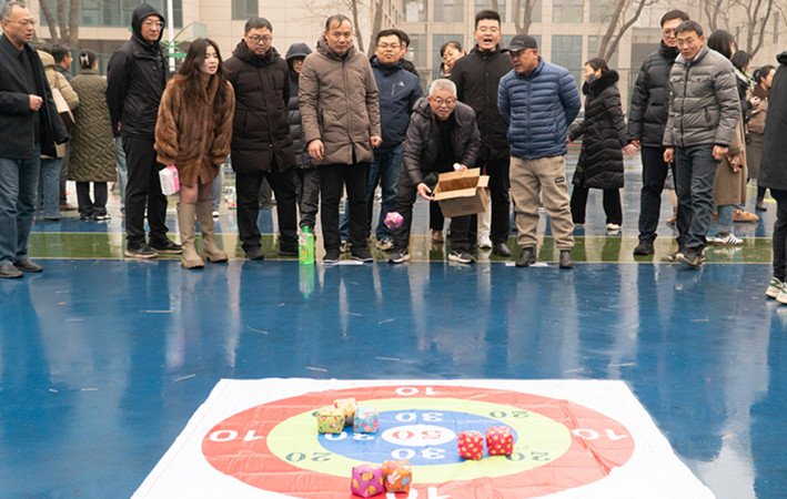 快乐健身”趣味运动会在水院篮球场举办