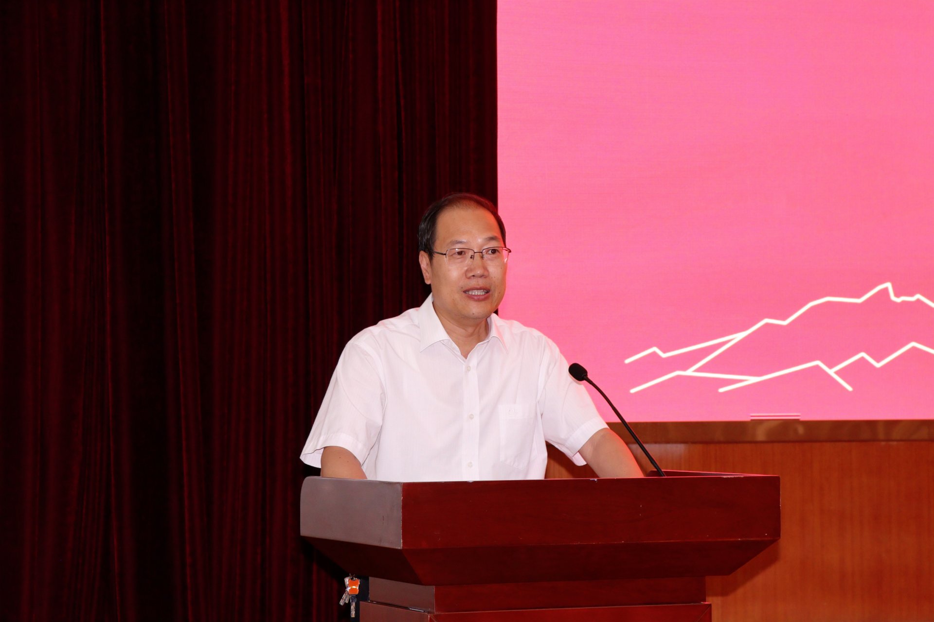 继续了解校直机关帝豪娱乐官网新人权益