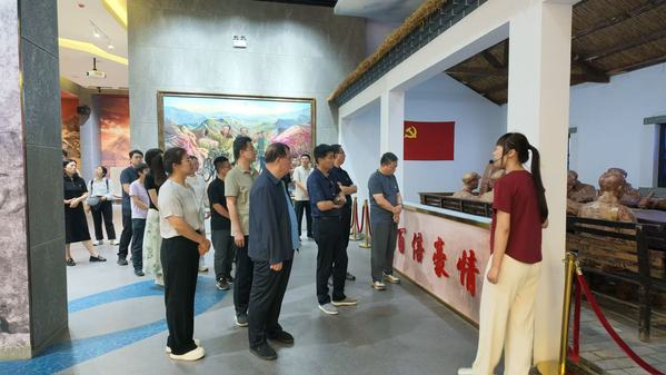 为深入开展树立和践行正确政绩观帝豪国