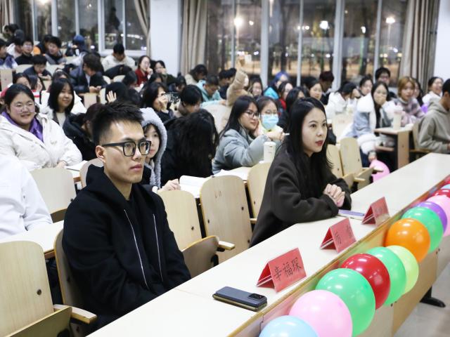 积极向上校园氛围