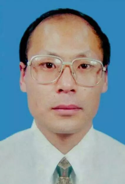 职 称
