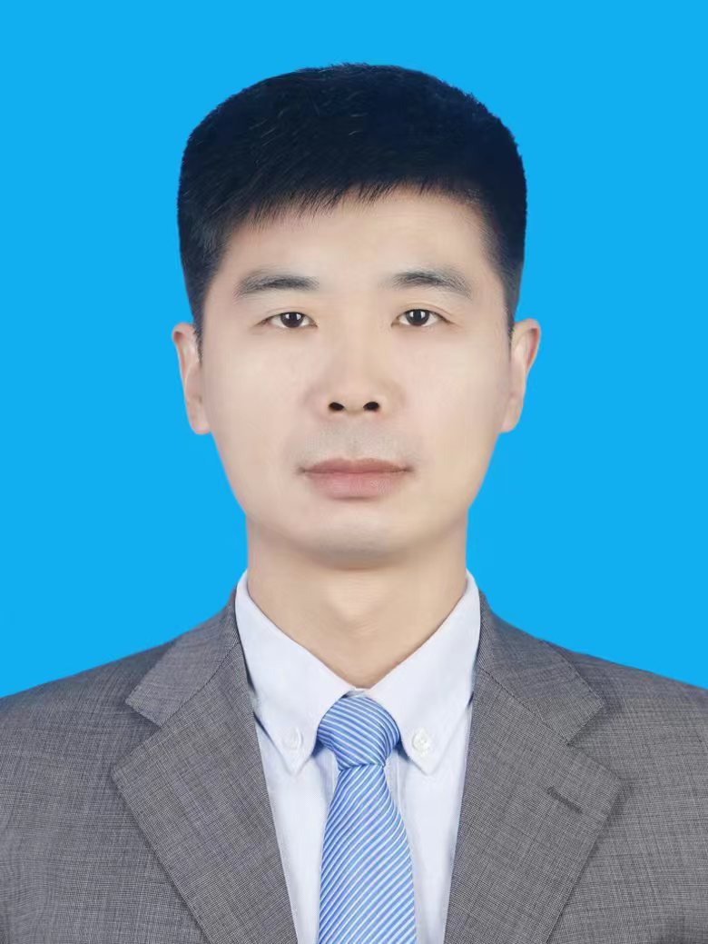 职 称
