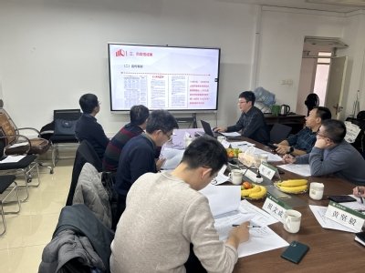 6名校内外专家对28个2022年度省